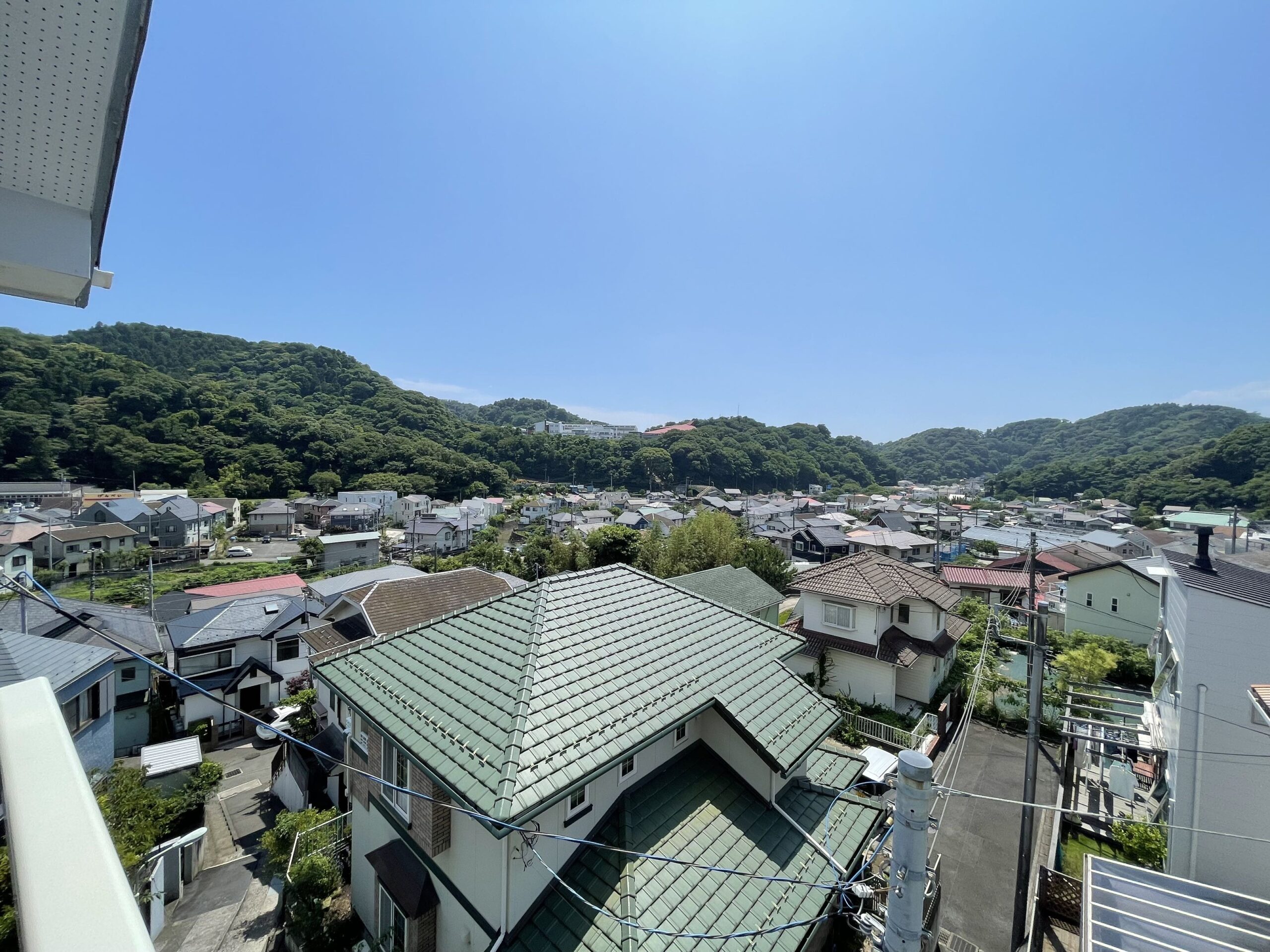 【売買】葉山の緑を眺める一軒家　2,000万円